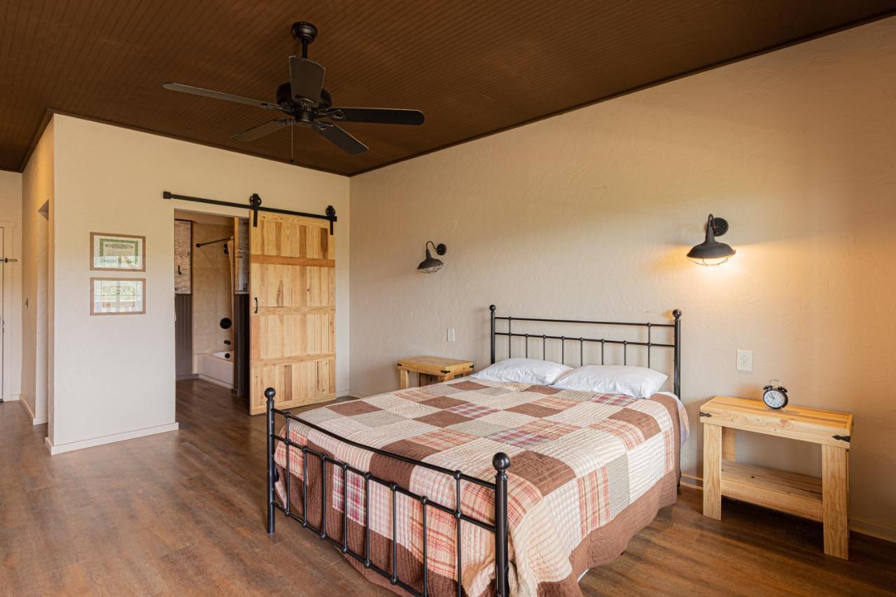 Miners Cabin #4 - King Bed - Private Balcony With Views Tombstone Exterior foto