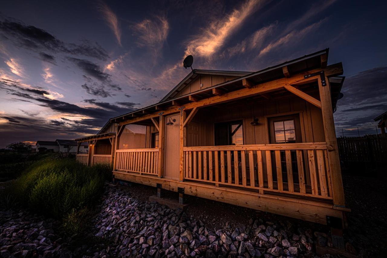 Miners Cabin #4 - King Bed - Private Balcony With Views Tombstone Exterior foto