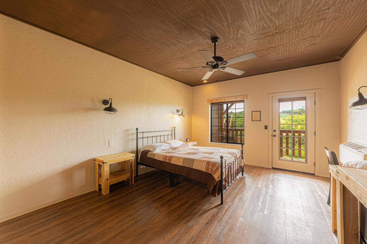 Miners Cabin #4 - King Bed - Private Balcony With Views Tombstone Exterior foto
